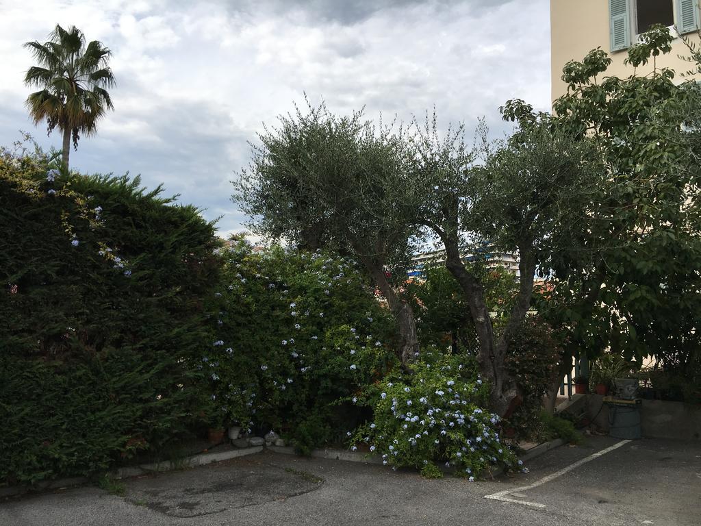 Apartment Villa Anahit Nice Buitenkant foto